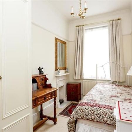 Large 3 Bed Flat In Central Wimbledon Londen Buitenkant foto